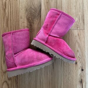 Ugg classic toddler pink with shimmer/sparkle 6 toddler